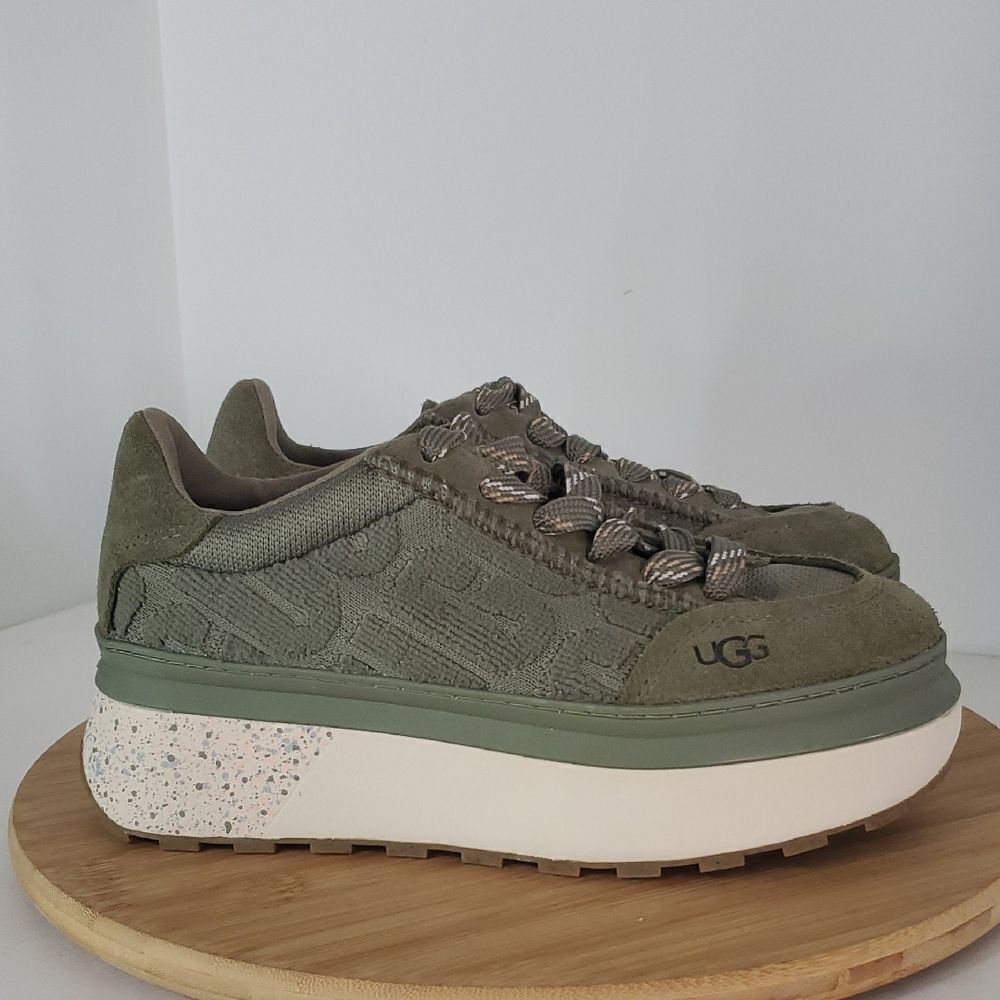 UGG Marin Lace Logo Platform Sneaker Olive Green Women's Size 7 NWOB